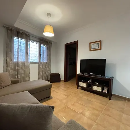 Sardina Near The With Pool And Wifi E Apartment
